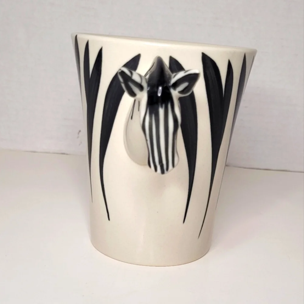 Zebra 3D Mug Pier 1 NWOT